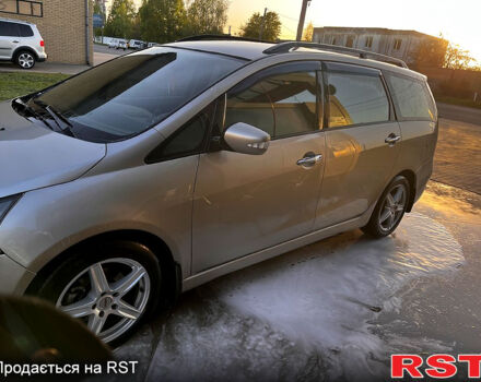 Серый Мицубиси Грандис, объемом двигателя 2.4 л и пробегом 277 тыс. км за 6000 $, фото 4 на Automoto.ua