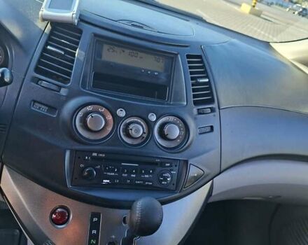 Серый Мицубиси Грандис, объемом двигателя 2.38 л и пробегом 215 тыс. км за 4619 $, фото 11 на Automoto.ua