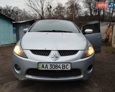 Сірий Міцубісі Грандіс, об'ємом двигуна 2.4 л та пробігом 375 тис. км за 3299 $, фото 12 на Automoto.ua