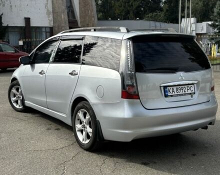 Серый Мицубиси Грандис, объемом двигателя 2.4 л и пробегом 439 тыс. км за 6000 $, фото 16 на Automoto.ua