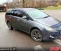 Серый Мицубиси Грандис, объемом двигателя 2.4 л и пробегом 250 тыс. км за 6000 $, фото 1 на Automoto.ua