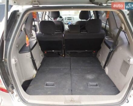 Сірий Міцубісі Грандіс, об'ємом двигуна 2.4 л та пробігом 375 тис. км за 3299 $, фото 13 на Automoto.ua