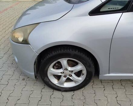 Міцубісі Грандіс 2006 у Мукачеве на Automoto.ua Сірий Міцубісі Грандіс, об'ємом двигуна 2 л та пробігом 400 тис. км за 6200 $, фото 2 на Automoto.ua