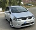 Серый Мицубиси Грандис, объемом двигателя 2.4 л и пробегом 439 тыс. км за 6000 $, фото 2 на Automoto.ua