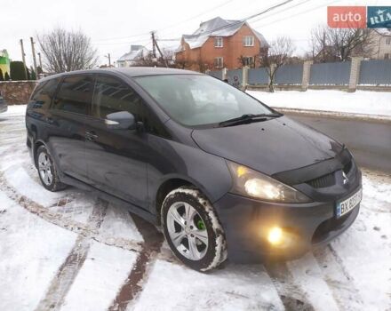 Серый Мицубиси Грандис, объемом двигателя 1.97 л и пробегом 312 тыс. км за 5450 $, фото 4 на Automoto.ua