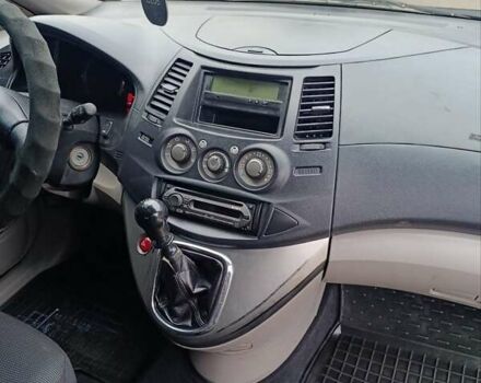 Серый Мицубиси Грандис, объемом двигателя 2 л и пробегом 252 тыс. км за 4999 $, фото 21 на Automoto.ua