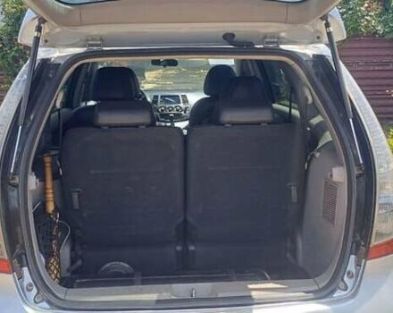 Серый Мицубиси Грандис, объемом двигателя 2.4 л и пробегом 312 тыс. км за 6800 $, фото 9 на Automoto.ua