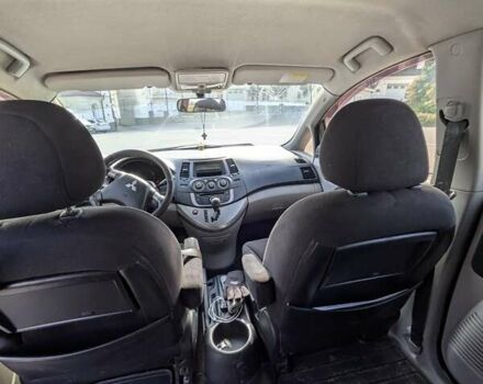 Мицубиси Грандис 2007 в Кременце на Automoto.ua Серый Мицубиси Грандис, объемом двигателя 2.38 л и пробегом 268 тыс. км за 5900 $, фото 8 на Automoto.ua