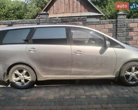 Серый Мицубиси Грандис, объемом двигателя 2.38 л и пробегом 400 тыс. км за 5000 $, фото 6 на Automoto.ua