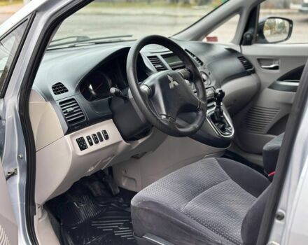 Мицубиси Грандис 2007 в Харькове на Automoto.ua Серый Мицубиси Грандис, объемом двигателя 2 л и пробегом 123 тыс. км за 2800 $, фото 4 на Automoto.ua