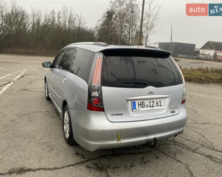 Серый Мицубиси Грандис, объемом двигателя 2 л и пробегом 320 тыс. км за 3599 $, фото 5 на Automoto.ua