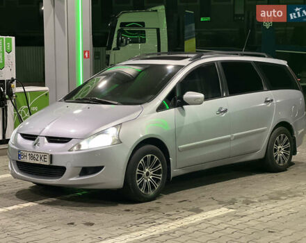 Сірий Міцубісі Грандіс, об'ємом двигуна 2.4 л та пробігом 280 тис. км за 6500 $, фото 4 на Automoto.ua