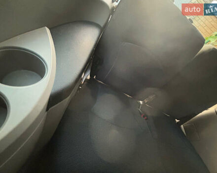 Серый Мицубиси Грандис, объемом двигателя 2.38 л и пробегом 271 тыс. км за 5400 $, фото 12 на Automoto.ua