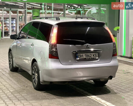 Сірий Міцубісі Грандіс, об'ємом двигуна 2.4 л та пробігом 280 тис. км за 6500 $, фото 7 на Automoto.ua