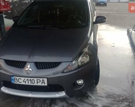 Сірий Міцубісі Грандіс, об'ємом двигуна 1.97 л та пробігом 287 тис. км за 6900 $, фото 3 на Automoto.ua