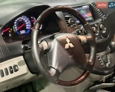 Сірий Міцубісі Грандіс, об'ємом двигуна 2.4 л та пробігом 280 тис. км за 6500 $, фото 11 на Automoto.ua