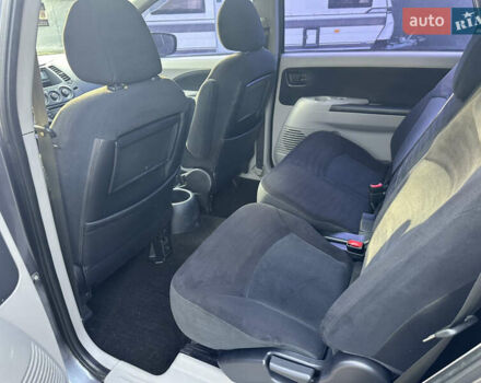 Сірий Міцубісі Грандіс, об'ємом двигуна 2.38 л та пробігом 207 тис. км за 6700 $, фото 22 на Automoto.ua