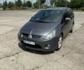 Серый Мицубиси Грандис, объемом двигателя 2.4 л и пробегом 297 тыс. км за 2500 $, фото 1 на Automoto.ua