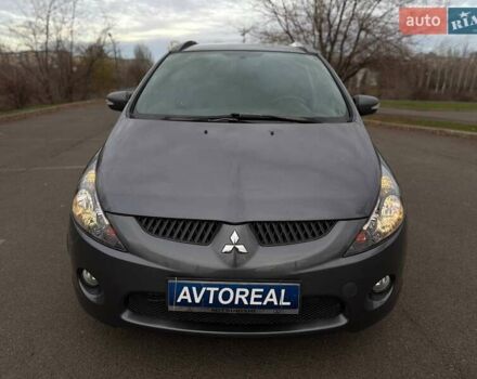 Серый Мицубиси Грандис, объемом двигателя 2.38 л и пробегом 220 тыс. км за 5700 $, фото 13 на Automoto.ua