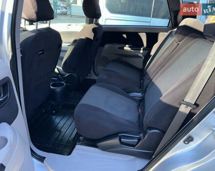 Серый Мицубиси Грандис, объемом двигателя 2.4 л и пробегом 276 тыс. км за 6800 $, фото 32 на Automoto.ua