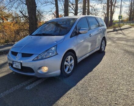 Серый Мицубиси Грандис, объемом двигателя 2.4 л и пробегом 182 тыс. км за 6500 $, фото 3 на Automoto.ua