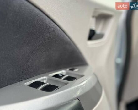 Сірий Міцубісі Грандіс, об'ємом двигуна 2.4 л та пробігом 190 тис. км за 7099 $, фото 23 на Automoto.ua