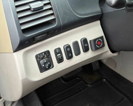 Серый Мицубиси Грандис, объемом двигателя 2.4 л и пробегом 220 тыс. км за 5700 $, фото 13 на Automoto.ua