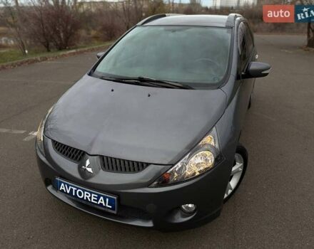 Серый Мицубиси Грандис, объемом двигателя 2.38 л и пробегом 220 тыс. км за 5700 $, фото 11 на Automoto.ua