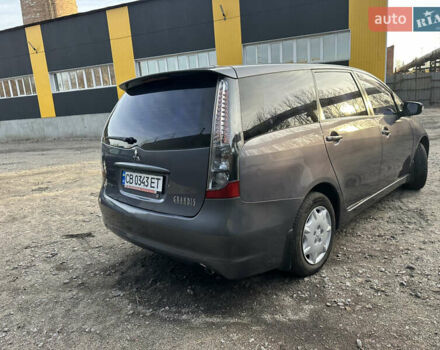 Сірий Міцубісі Грандіс, об'ємом двигуна 2.38 л та пробігом 207 тис. км за 6700 $, фото 9 на Automoto.ua