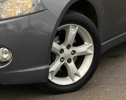 Серый Мицубиси Грандис, объемом двигателя 2.4 л и пробегом 220 тыс. км за 5700 $, фото 4 на Automoto.ua