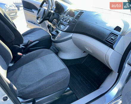 Серый Мицубиси Грандис, объемом двигателя 2.4 л и пробегом 276 тыс. км за 6800 $, фото 23 на Automoto.ua