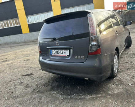 Сірий Міцубісі Грандіс, об'ємом двигуна 2.38 л та пробігом 207 тис. км за 6700 $, фото 10 на Automoto.ua