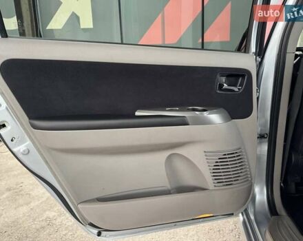 Сірий Міцубісі Грандіс, об'ємом двигуна 2.4 л та пробігом 190 тис. км за 7099 $, фото 18 на Automoto.ua