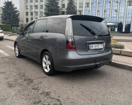 Серый Мицубиси Грандис, объемом двигателя 2.4 л и пробегом 280 тыс. км за 3200 $, фото 2 на Automoto.ua