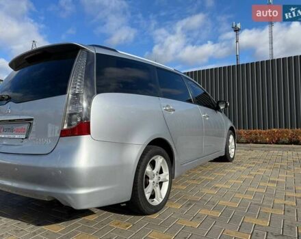 Серый Мицубиси Грандис, объемом двигателя 2.4 л и пробегом 190 тыс. км за 7099 $, фото 9 на Automoto.ua