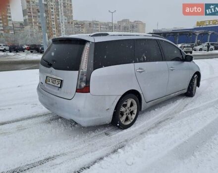 Серый Мицубиси Грандис, объемом двигателя 2.4 л и пробегом 351 тыс. км за 8000 $, фото 8 на Automoto.ua