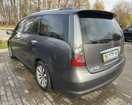 Серый Мицубиси Грандис, объемом двигателя 2.4 л и пробегом 191 тыс. км за 6865 $, фото 3 на Automoto.ua