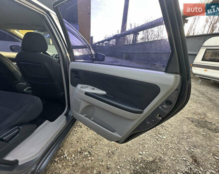 Сірий Міцубісі Грандіс, об'ємом двигуна 2.38 л та пробігом 207 тис. км за 6700 $, фото 29 на Automoto.ua