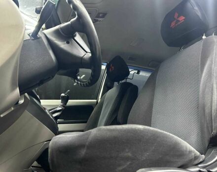 Сірий Міцубісі Грандіс, об'ємом двигуна 2.4 л та пробігом 274 тис. км за 8300 $, фото 17 на Automoto.ua