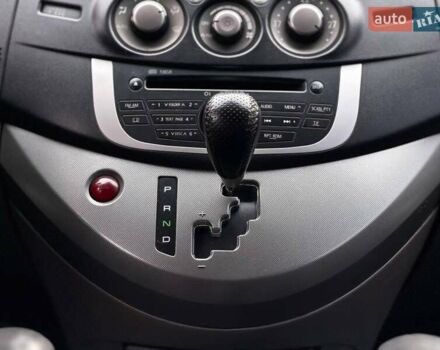 Серый Мицубиси Грандис, объемом двигателя 2.38 л и пробегом 220 тыс. км за 5700 $, фото 42 на Automoto.ua