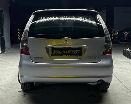 Сірий Міцубісі Грандіс, об'ємом двигуна 2.4 л та пробігом 274 тис. км за 8300 $, фото 4 на Automoto.ua