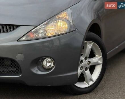 Серый Мицубиси Грандис, объемом двигателя 2.38 л и пробегом 220 тыс. км за 5700 $, фото 4 на Automoto.ua