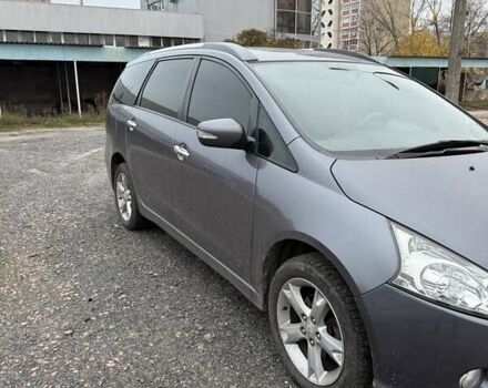 Сірий Міцубісі Грандіс, об'ємом двигуна 2.4 л та пробігом 196 тис. км за 7200 $, фото 1 на Automoto.ua