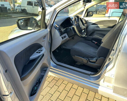 Серый Мицубиси Грандис, объемом двигателя 2.4 л и пробегом 276 тыс. км за 6800 $, фото 37 на Automoto.ua