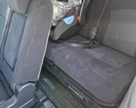 Серый Мицубиси Грандис, объемом двигателя 2.4 л и пробегом 182 тыс. км за 6500 $, фото 7 на Automoto.ua