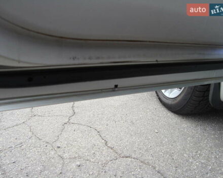 Серый Мицубиси Грандис, объемом двигателя 2.38 л и пробегом 258 тыс. км за 7999 $, фото 16 на Automoto.ua