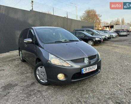 Сірий Міцубісі Грандіс, об'ємом двигуна 2.38 л та пробігом 207 тис. км за 6700 $, фото 1 на Automoto.ua