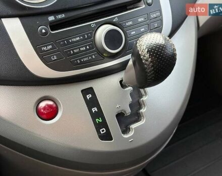 Серый Мицубиси Грандис, объемом двигателя 2.38 л и пробегом 220 тыс. км за 5700 $, фото 48 на Automoto.ua