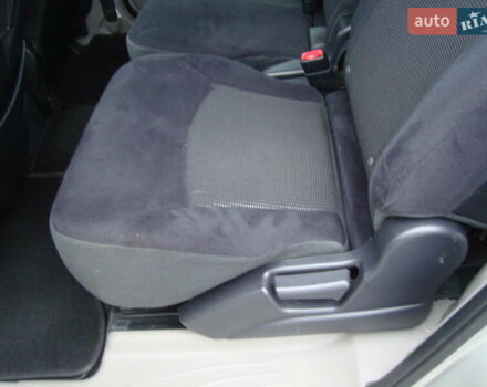 Серый Мицубиси Грандис, объемом двигателя 2.38 л и пробегом 258 тыс. км за 7999 $, фото 13 на Automoto.ua