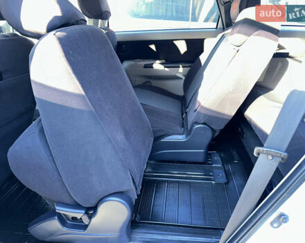 Серый Мицубиси Грандис, объемом двигателя 2.4 л и пробегом 276 тыс. км за 6800 $, фото 29 на Automoto.ua